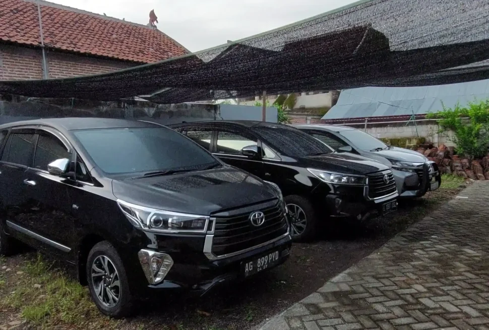 sewa mobil malang